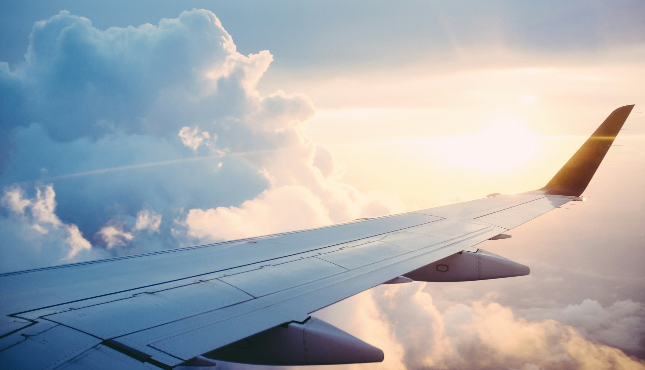 A CMS cloud migration to modernize a leader in aviation 